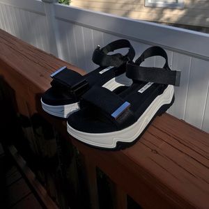 Zara Wedge Sneaker